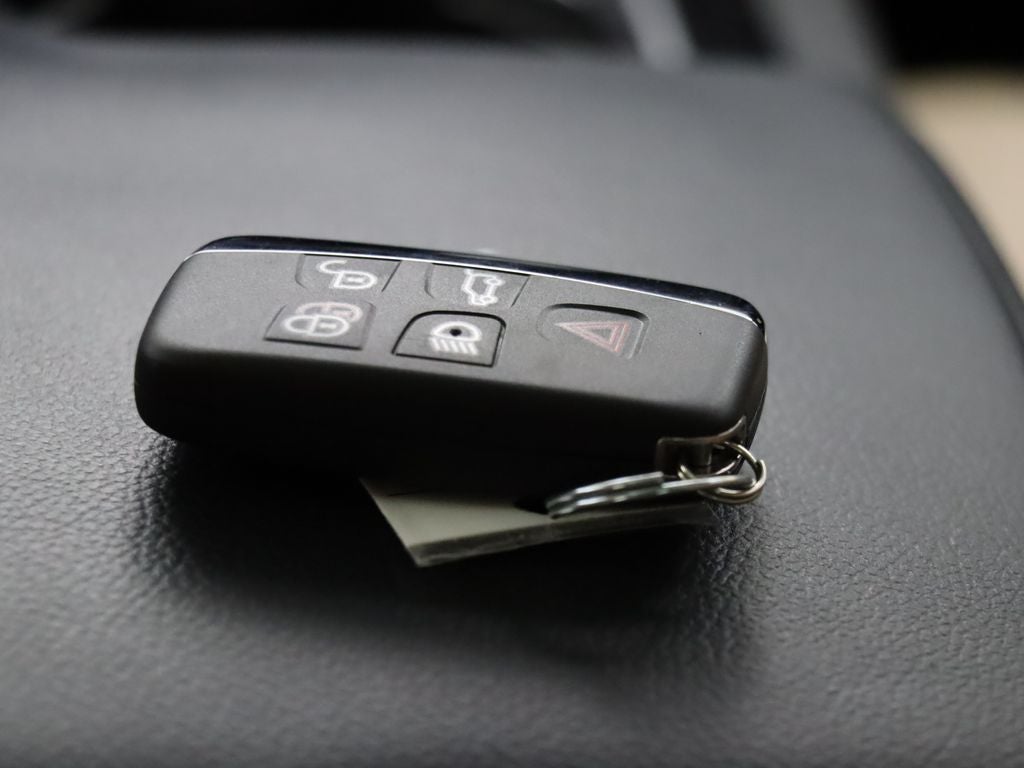 2017 Jaguar XE 25t Premium