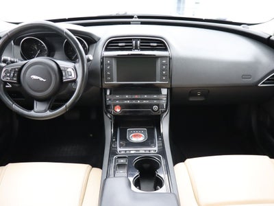2017 Jaguar XE 25t Premium