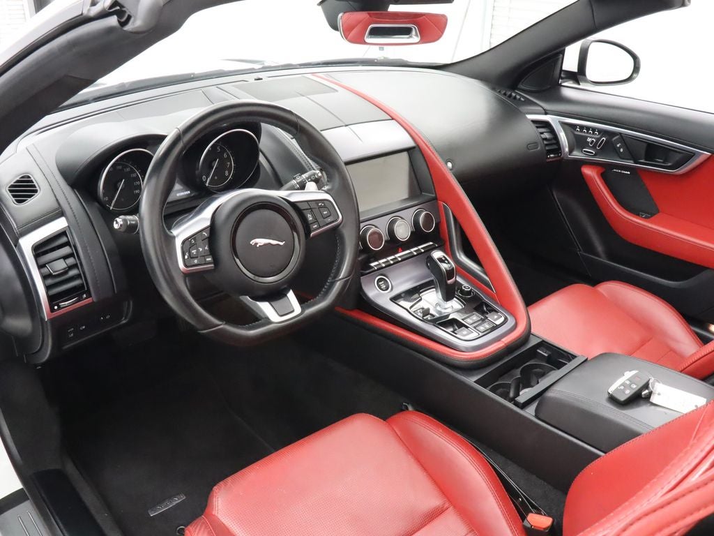 2020 Jaguar F-TYPE P300 Navigation