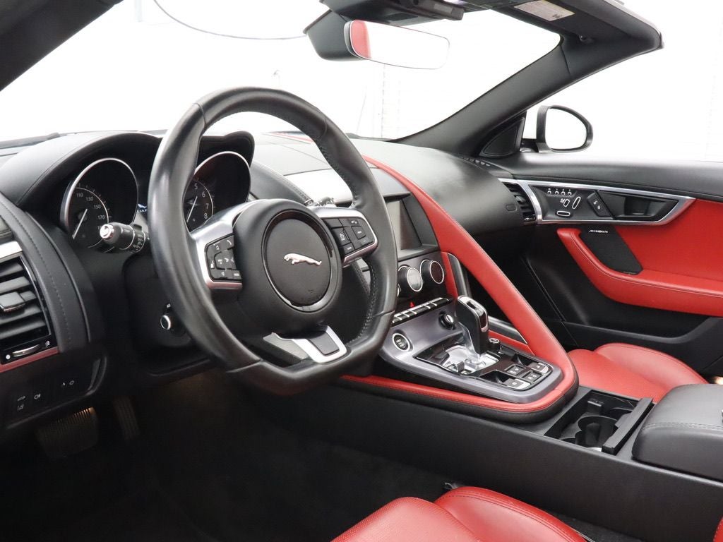 2020 Jaguar F-TYPE P300 Navigation