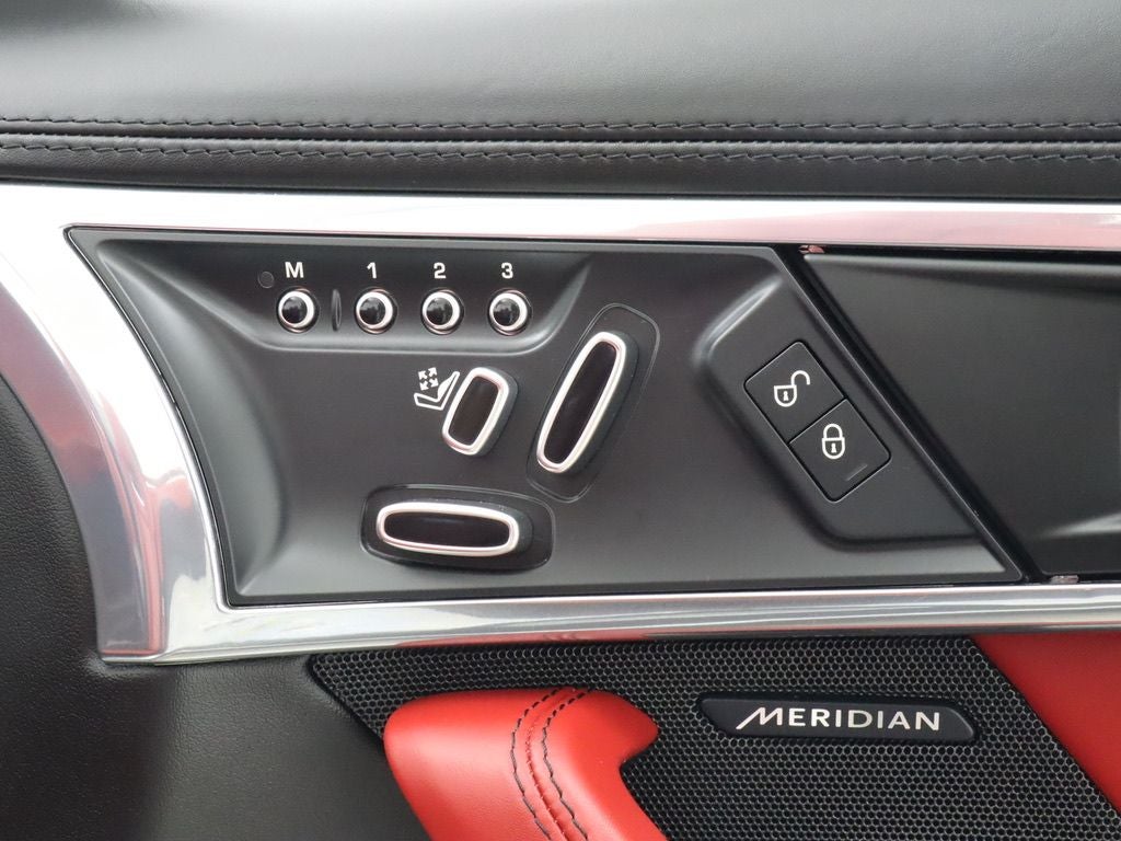 2020 Jaguar F-TYPE P300 Navigation