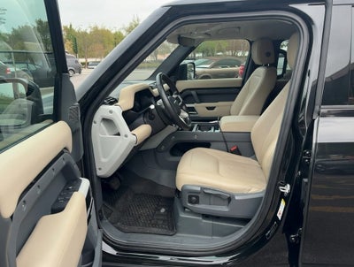 2022 Land Rover Defender 110 S 4WD Navigation