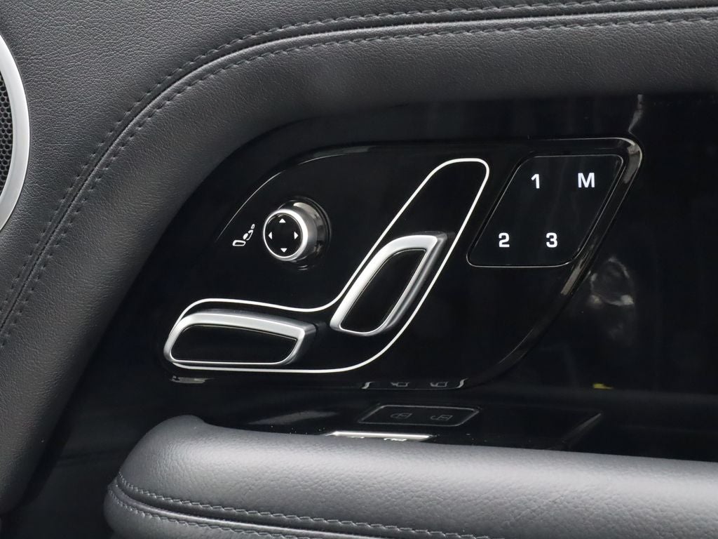 2021 Land Rover Range Rover Base 4WD Navigation