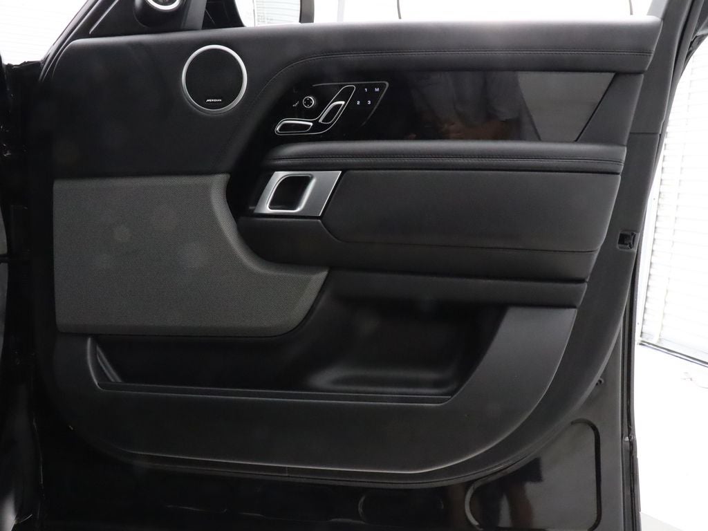 2021 Land Rover Range Rover Base 4WD Navigation