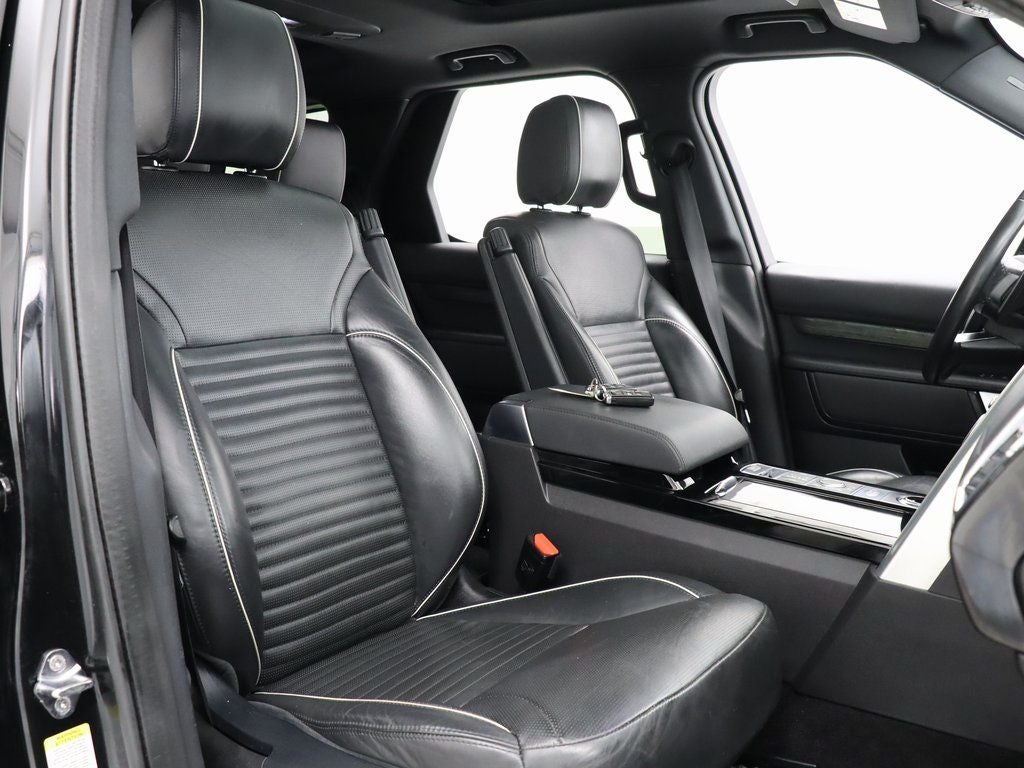 2020 Land Rover Discovery HSE 4WD Navigation