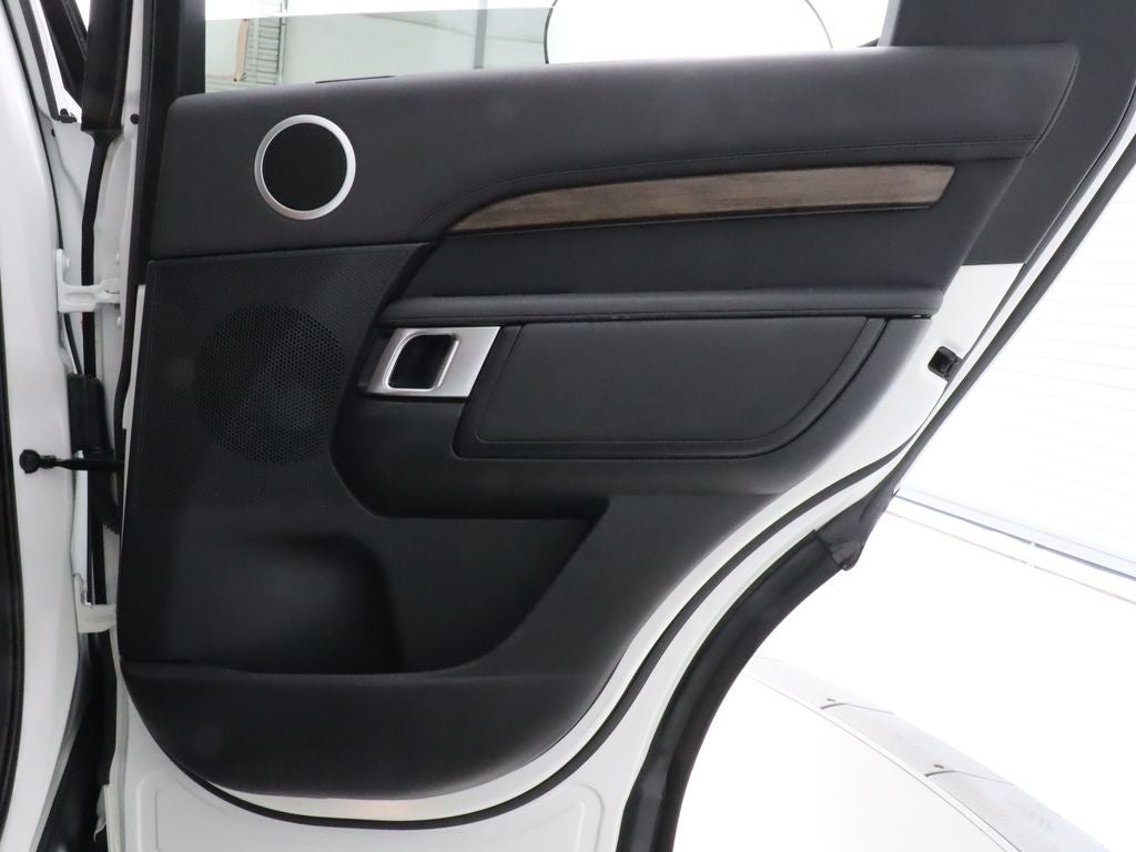2019 Land Rover Discovery HSE 4WD Navigation