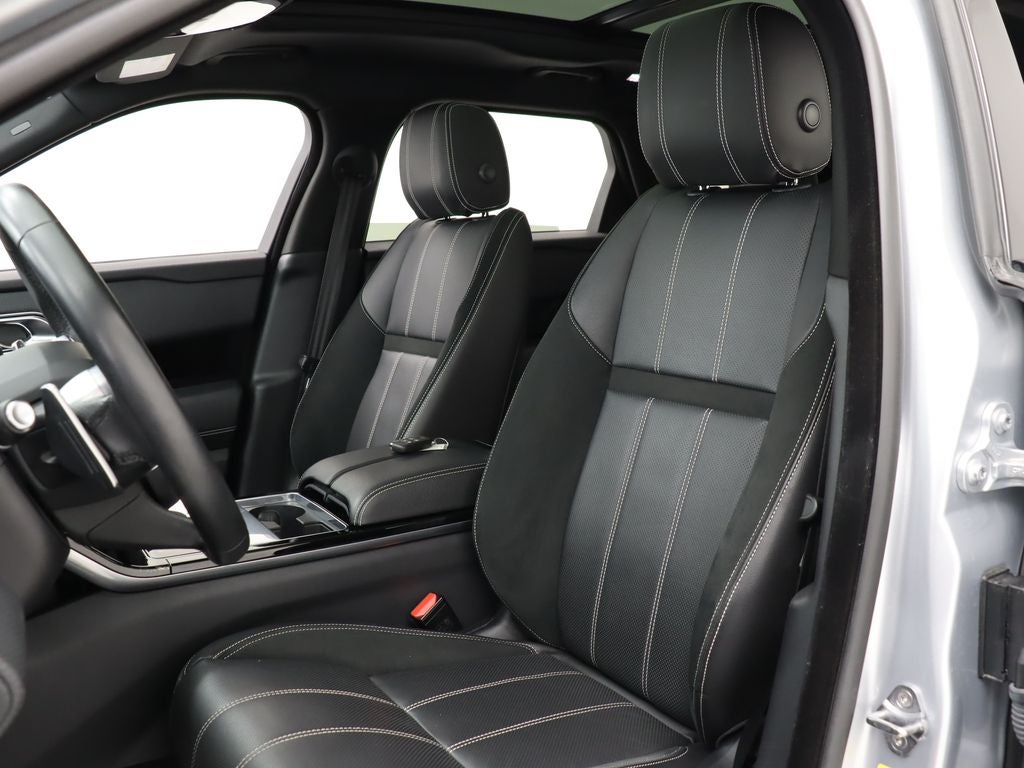 2019 Land Rover Range Rover Velar SE R-Dynamic 4WD Navigation