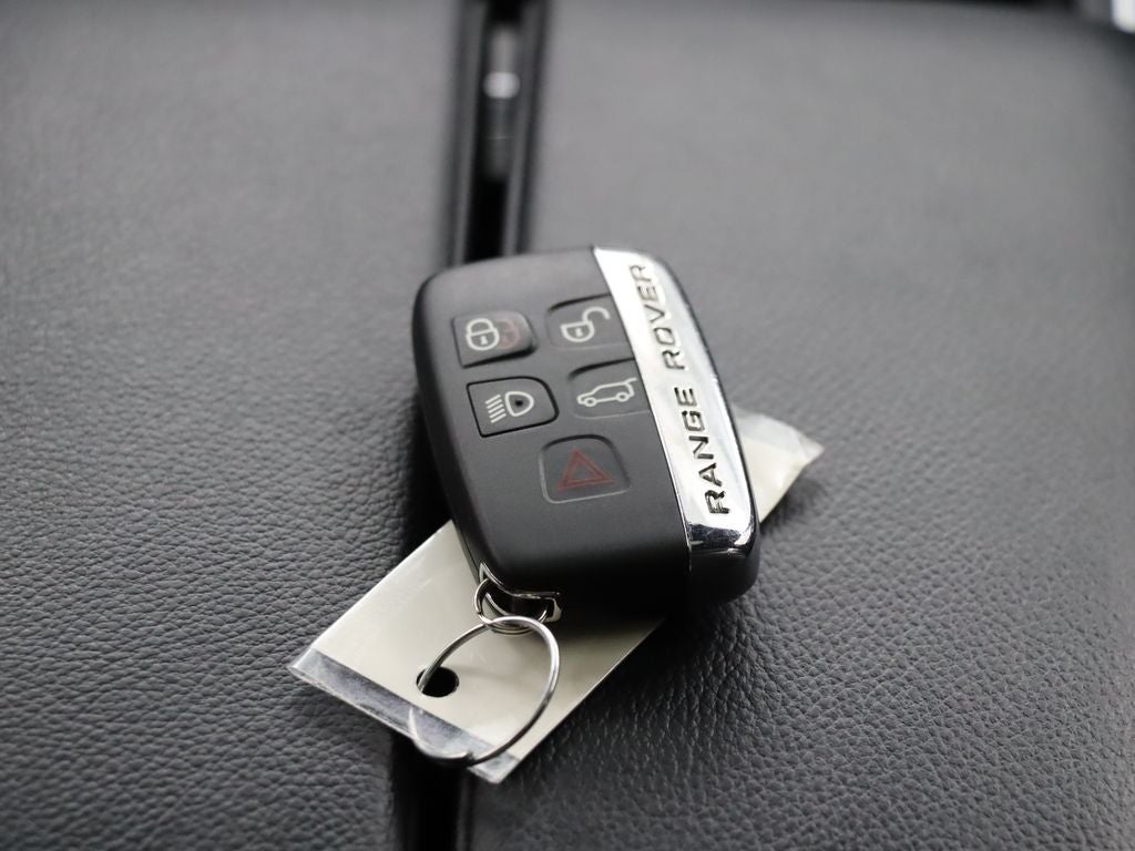 2019 Land Rover Range Rover Velar SE R-Dynamic 4WD Navigation