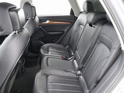 2022 Audi Q5 45 S line Premium quattro