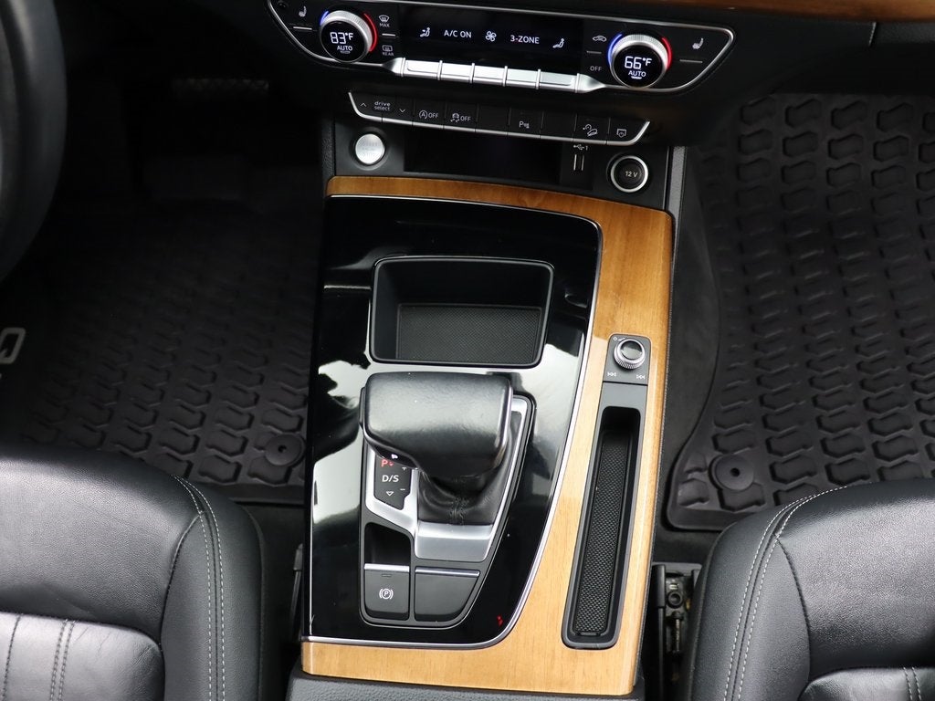 2022 Audi Q5 45 S line Premium quattro