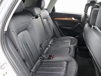 2022 Audi Q5 45 S line Premium quattro