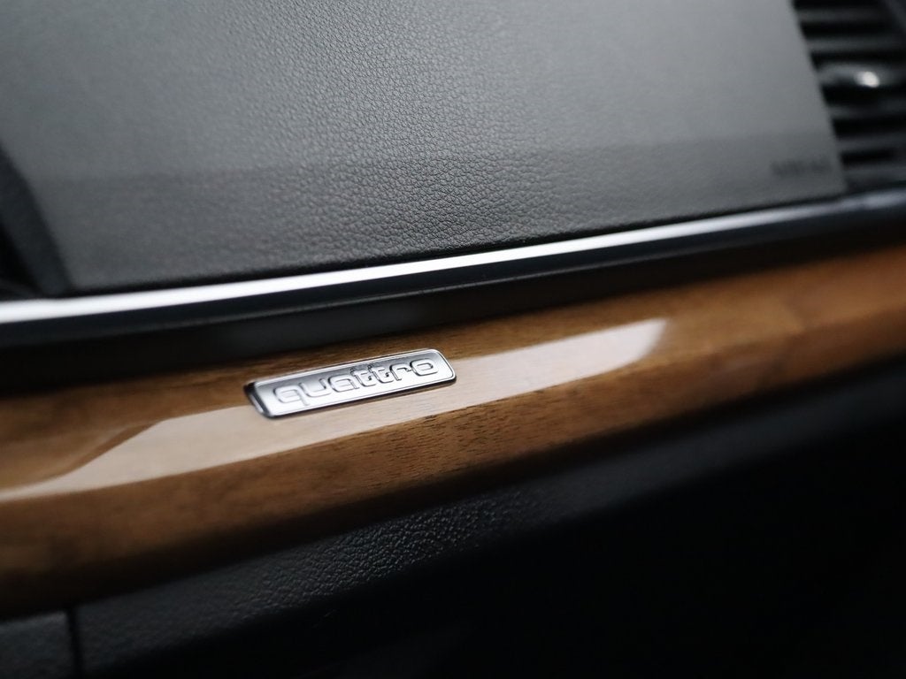 2022 Audi Q5 45 S line Premium quattro