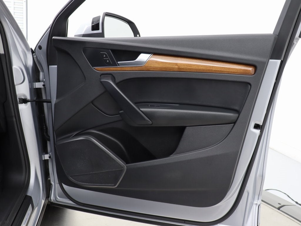 2022 Audi Q5 45 S line Premium quattro