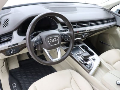 2019 Audi Q7 45 Premium Plus quattro