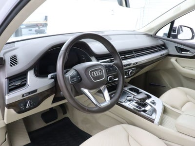 2019 Audi Q7 45 Premium Plus quattro