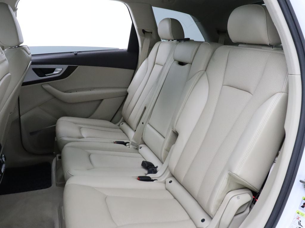2019 Audi Q7 45 Premium Plus quattro