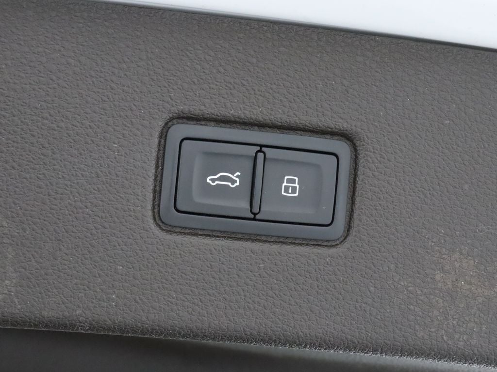 2019 Audi Q7 45 Premium Plus quattro