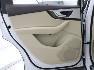 2019 Audi Q7 45 Premium Plus quattro