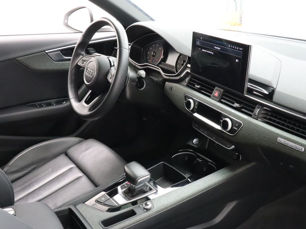 2023 Audi A4 45 S line Premium quattro