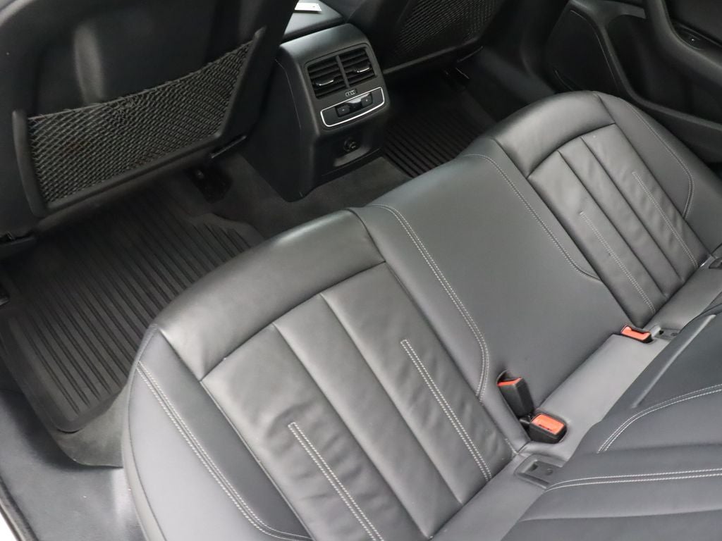 2023 Audi A4 45 S line Premium quattro