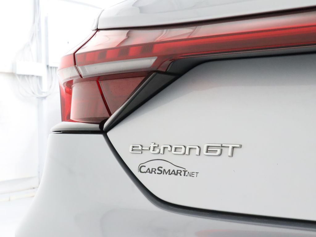 2022 Audi e-tron GT Prestige - Photo 12