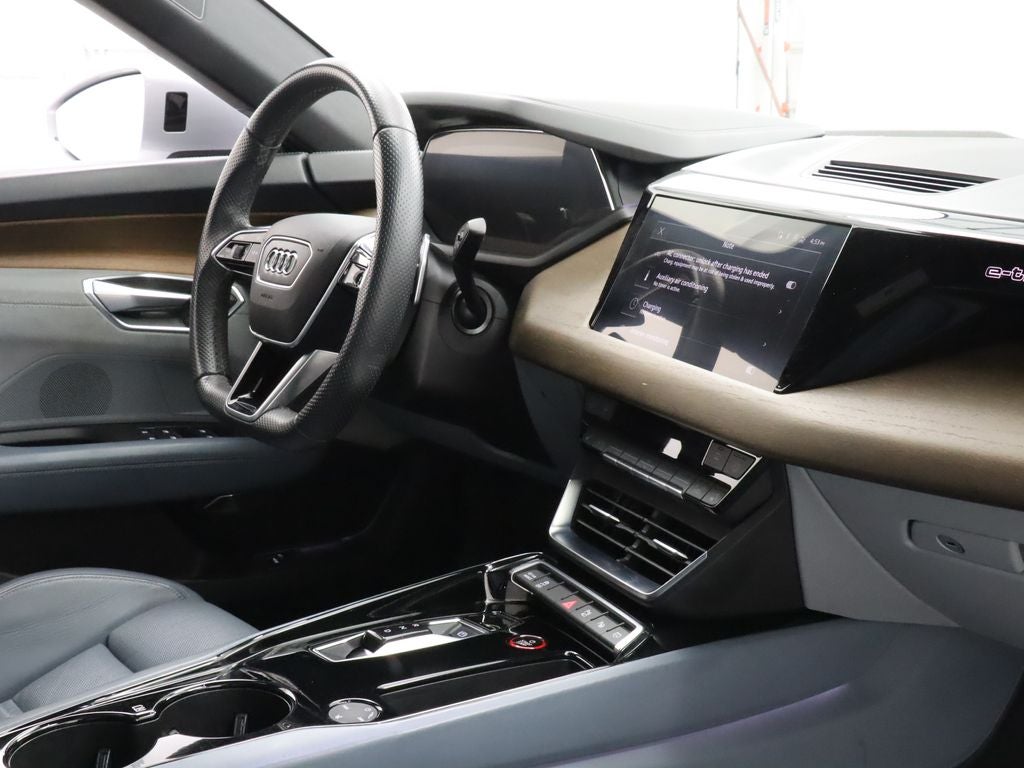 2022 Audi e-tron GT Prestige - Photo 34