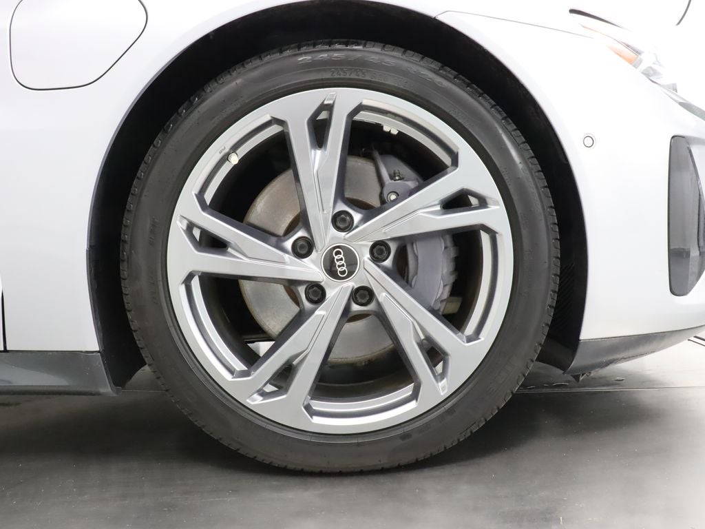 2022 Audi e-tron GT Prestige - Photo 46