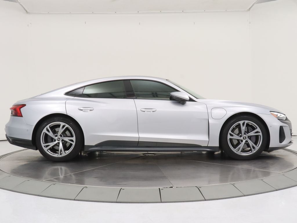 2022 Audi e-tron GT Prestige - Photo 6