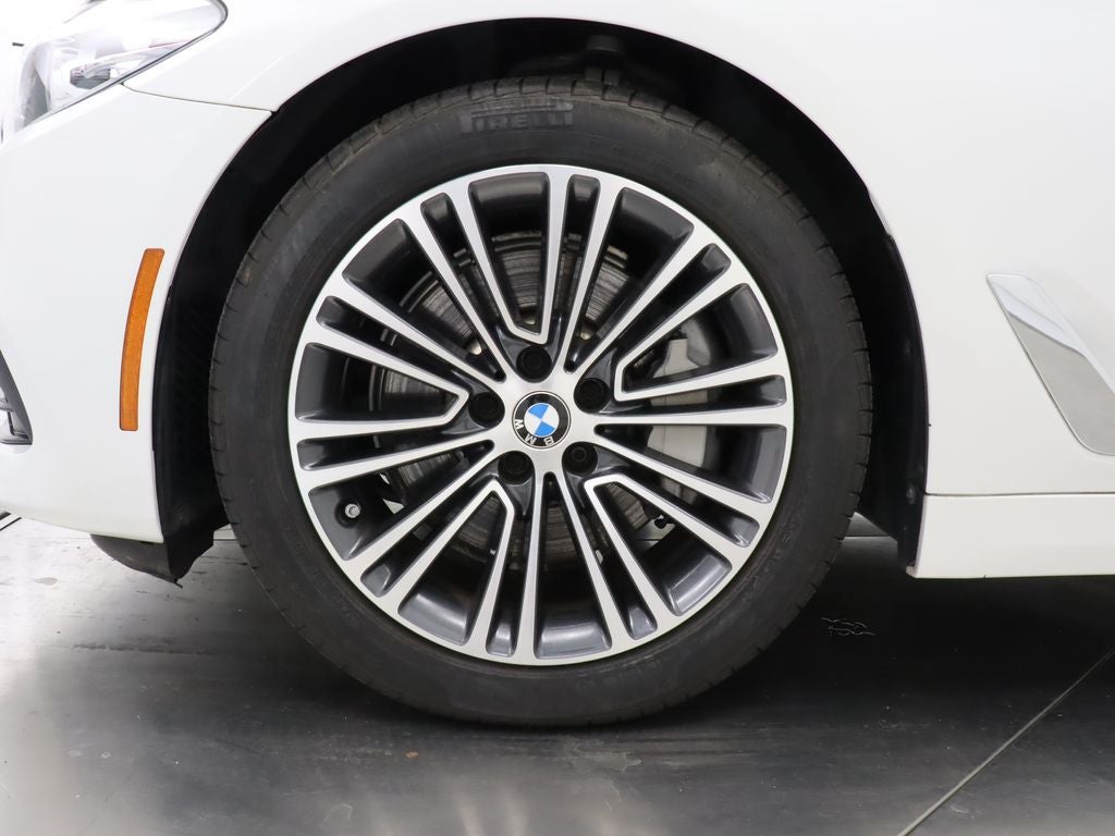 2019 BMW 5 Series 530i Navigation