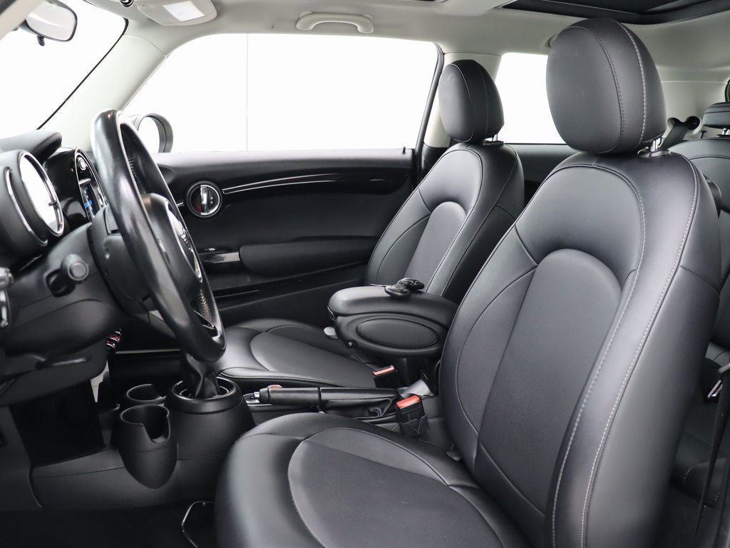 2019 MINI Cooper Signature