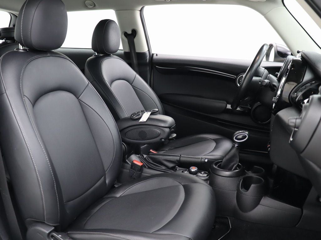 2019 MINI Cooper Signature