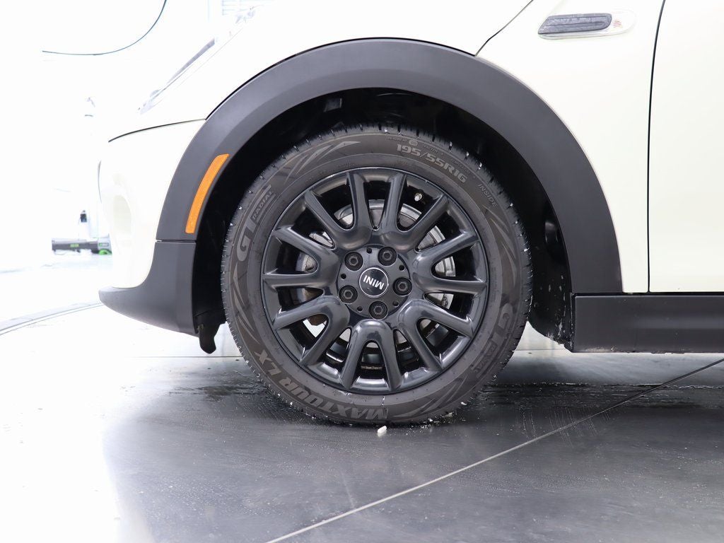 2019 MINI Cooper Signature