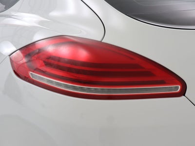 2016 Porsche Panamera 4 Navigation