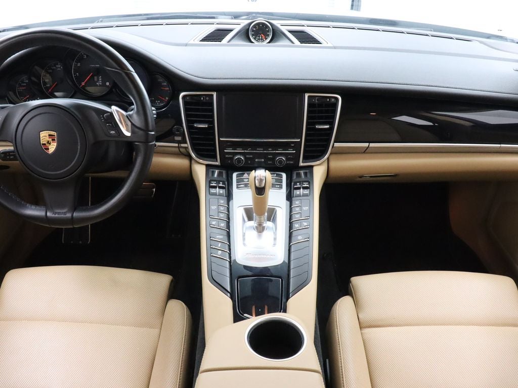 2016 Porsche Panamera 4 Navigation