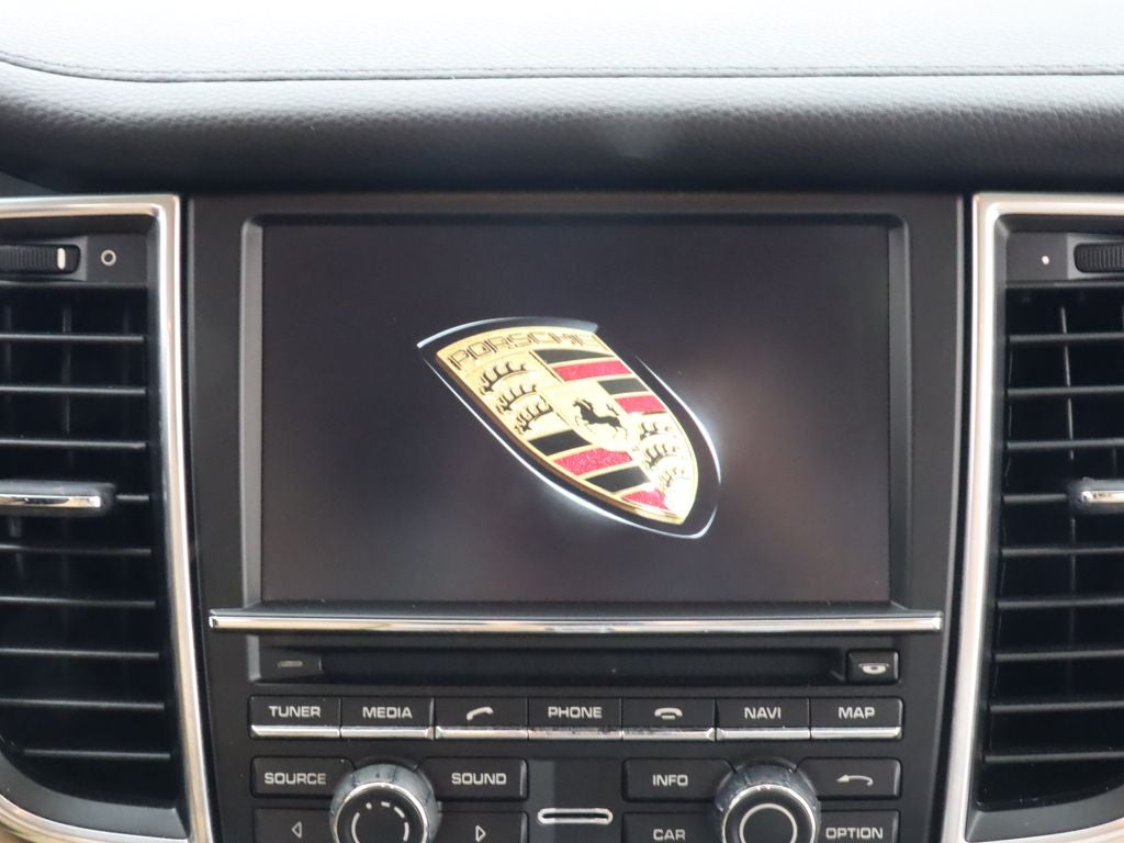 2016 Porsche Panamera 4 Navigation