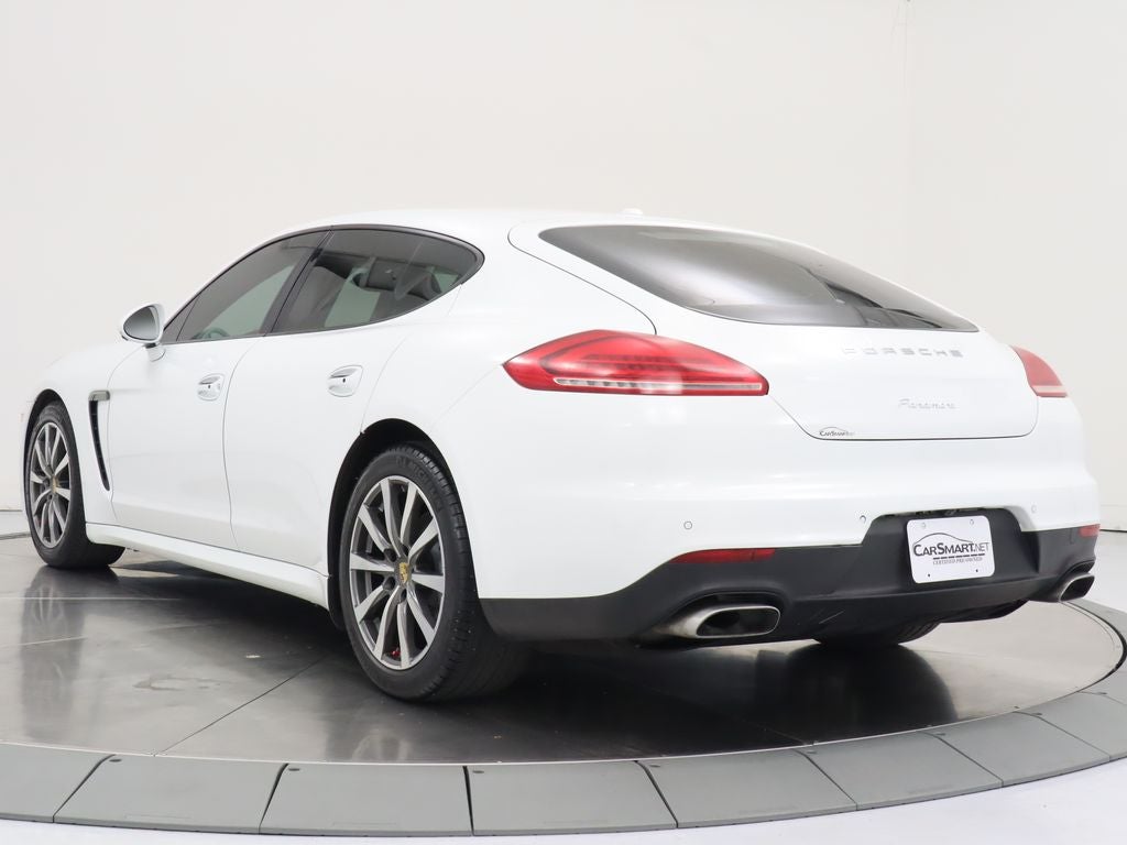 2016 Porsche Panamera 4 Navigation
