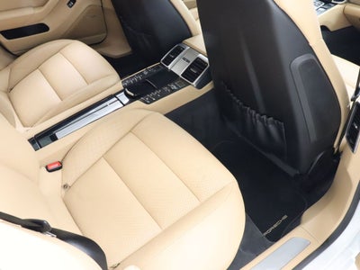 2016 Porsche Panamera 4 Navigation