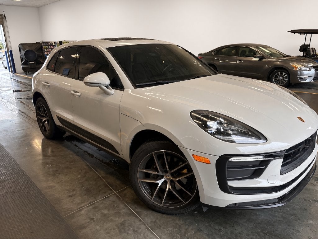 2024 Porsche Macan Base AWD Navigation