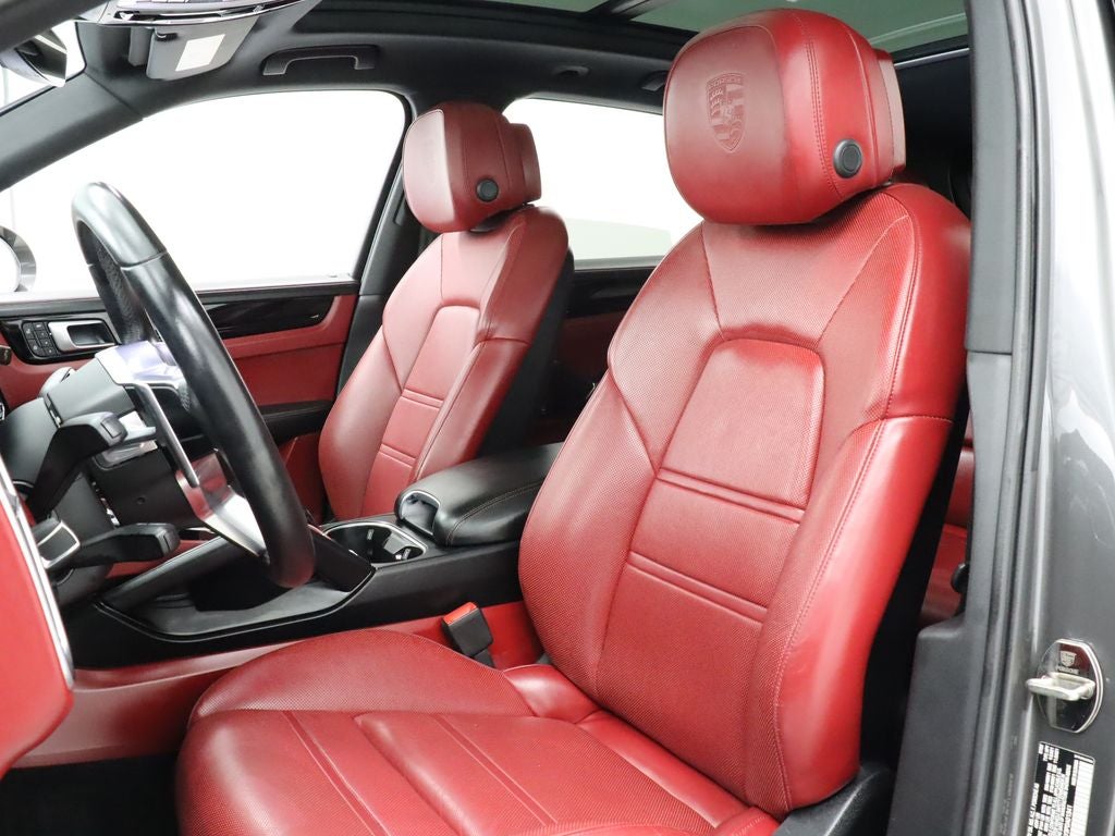 2023 Porsche Cayenne Base AWD Navigation