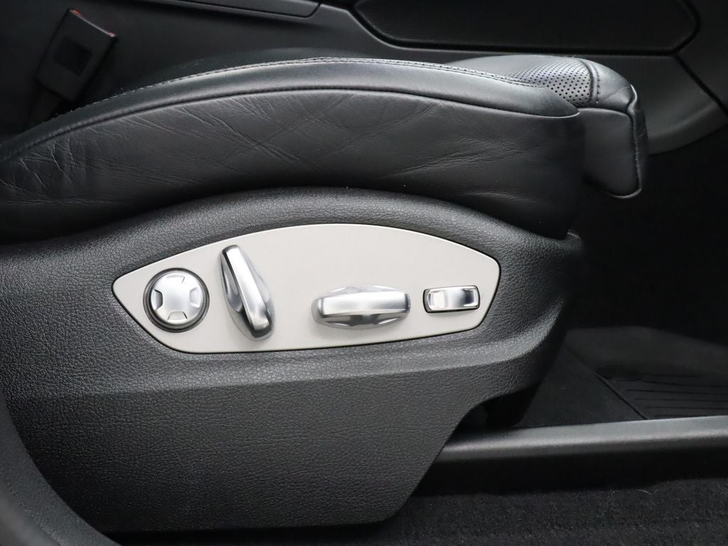 2020 Porsche Macan S AWD Navigation