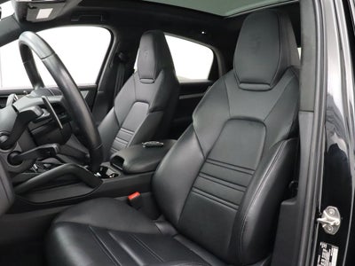 2024 Porsche Cayenne Coupe Base AWD