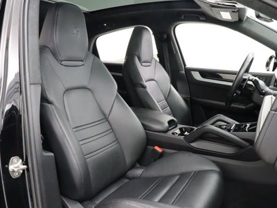 2024 Porsche Cayenne Coupe Base AWD