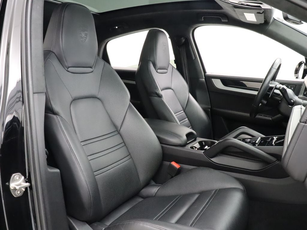 2024 Porsche Cayenne Coupe Base AWD