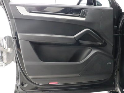 2024 Porsche Cayenne Coupe Base AWD