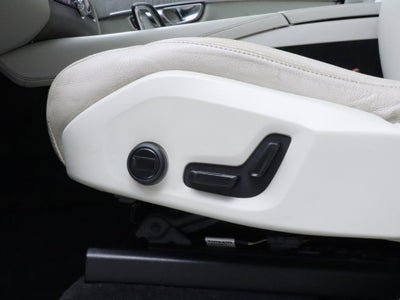 2023 Volvo XC90 B6 Plus 7-Seater AWD Navigation