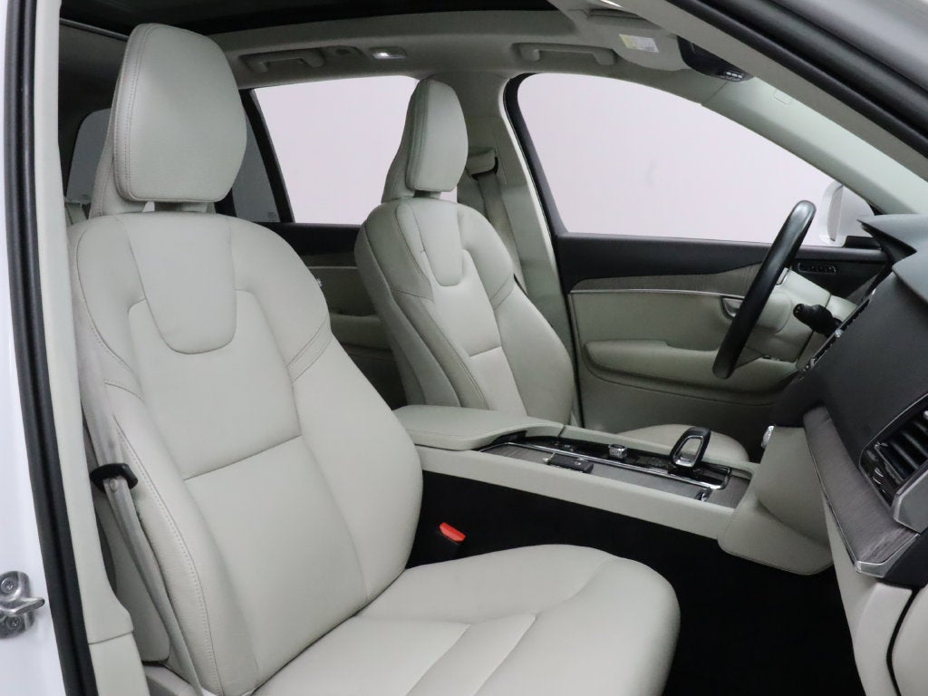 2023 Volvo XC90 B6 Plus 7-Seater AWD Navigation