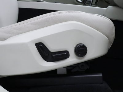 2023 Volvo XC90 B6 Plus 7-Seater AWD Navigation