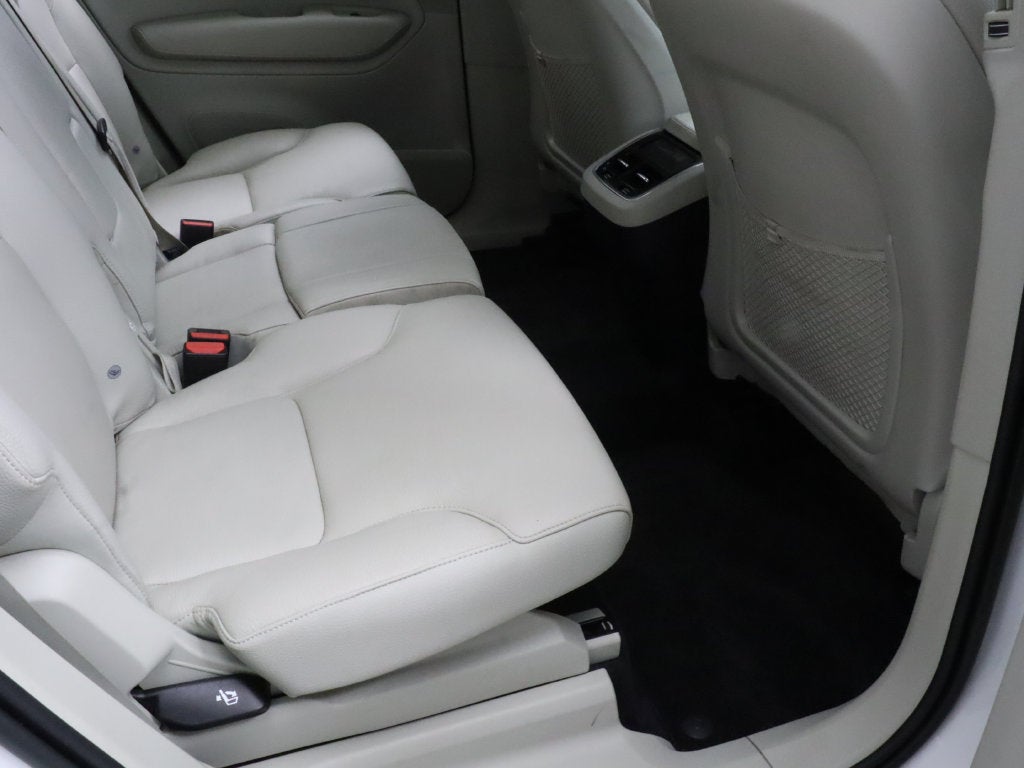 2023 Volvo XC90 B6 Plus 7-Seater AWD Navigation