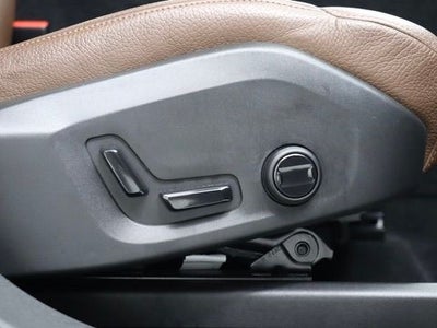 2021 Volvo XC60 T5 Momentum Navigation