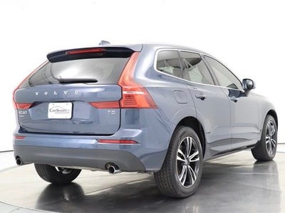 2021 Volvo XC60 T5 Momentum Navigation